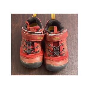 KEEN Kids Red Hiking Shoes Toddler Size 8 Waterproof Trail Sneakers Outdoors